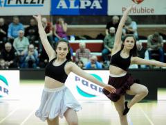 Výběrové soubory InDance - basketbalový zápas v hale Dašická