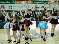 Výběrové soubory InDance - basketbalový zápas v hale Dašická